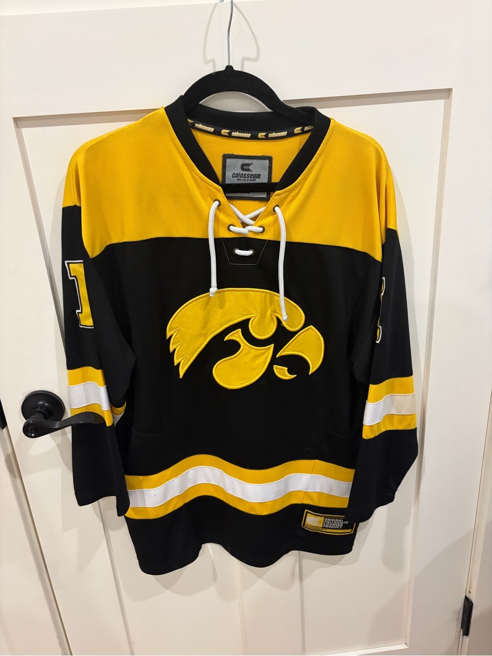 Iowa Hawkeyes jersey size S (oversized)